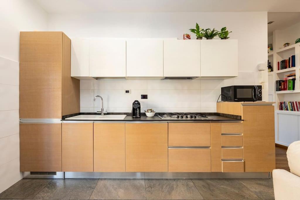 Stylish Apartment Rome Air Conditionig Wifi Tv 50 Metro 4 Minutes Away Ngoại thất bức ảnh